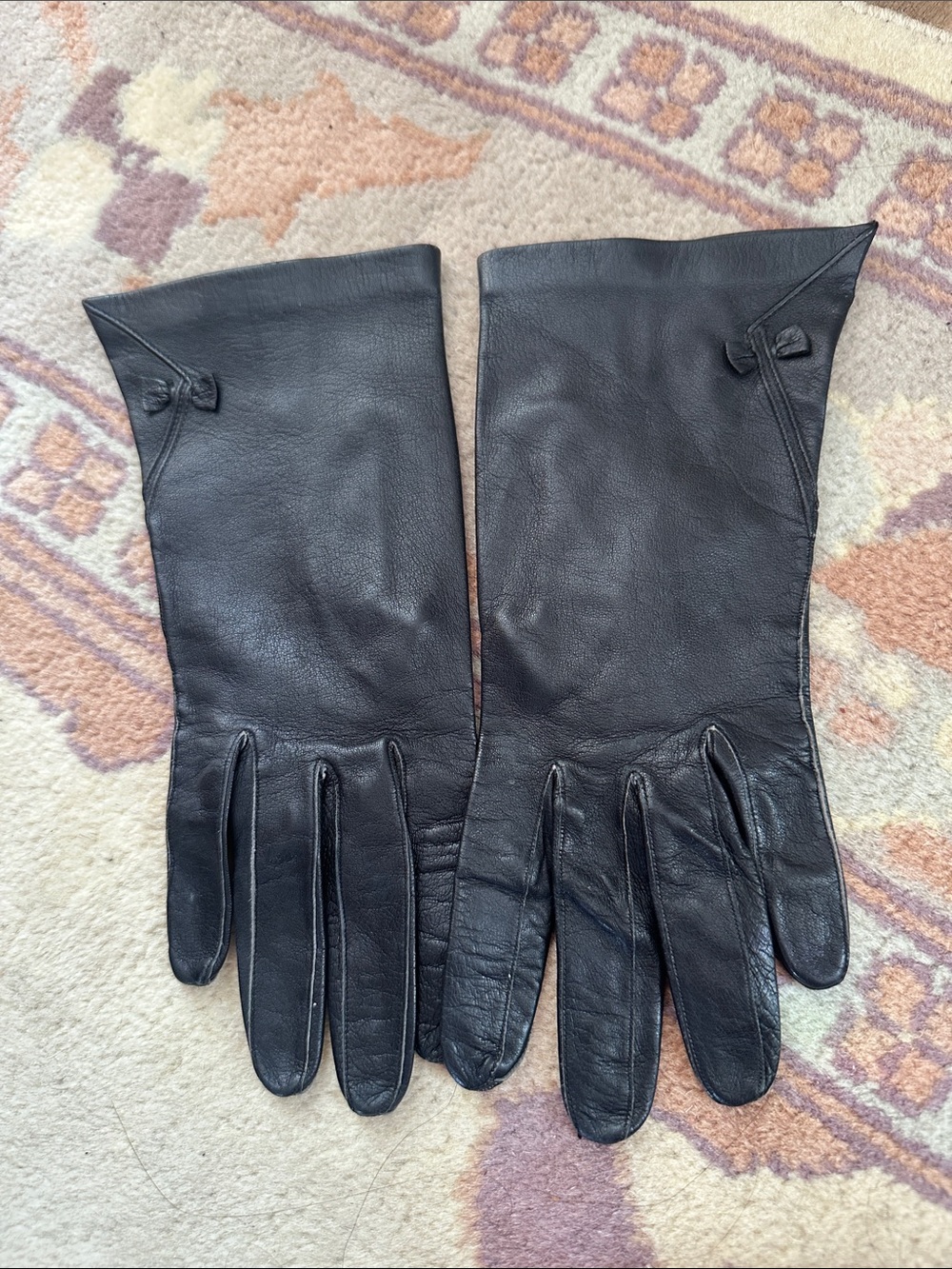 Vintage Black Leather Gloves with bow detail